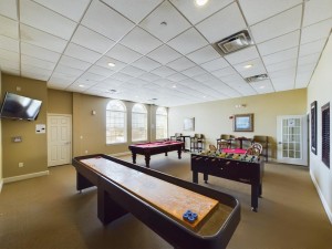 Apartments in Baton Rouge - Southgate Towers Apartments - Game Room (1)     